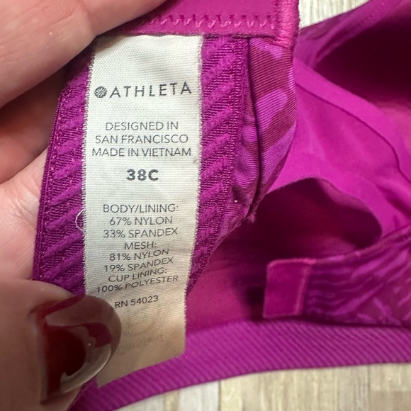 ❤Athleta Advance Sports Bra❤ Size 38C - Picture 9 of 9